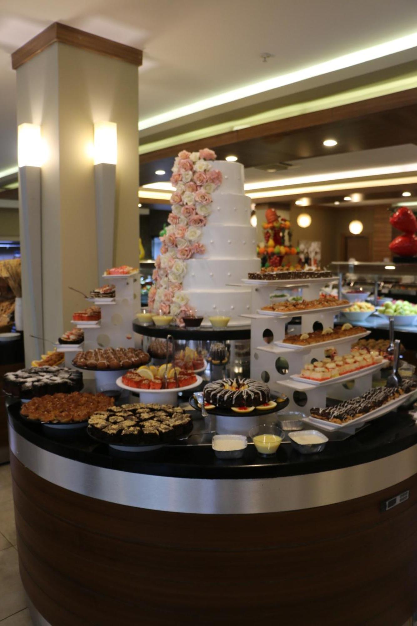 Ambassador Hotel & Spa Antalya Bagian luar foto